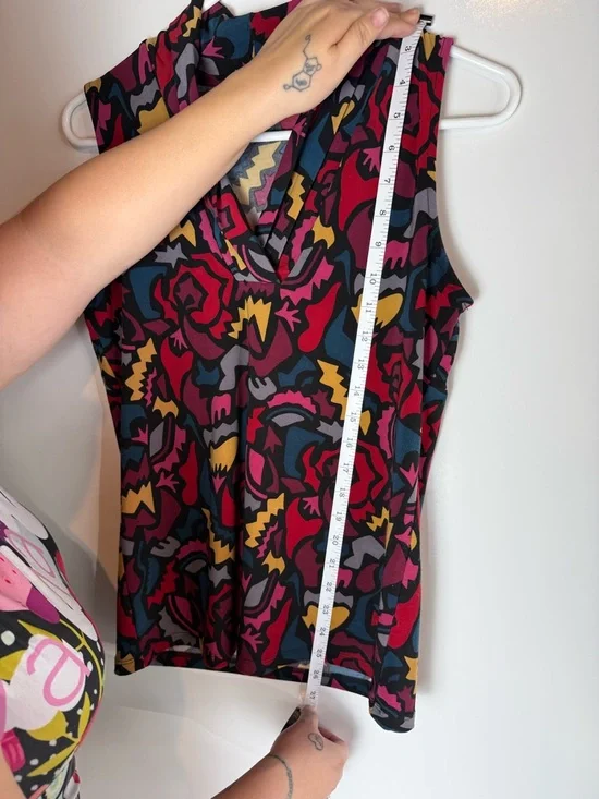 Anne Klein Retro 90s Abstract Print Cowl Neck Sleeveless Blouse XS - Picture 5 of 6